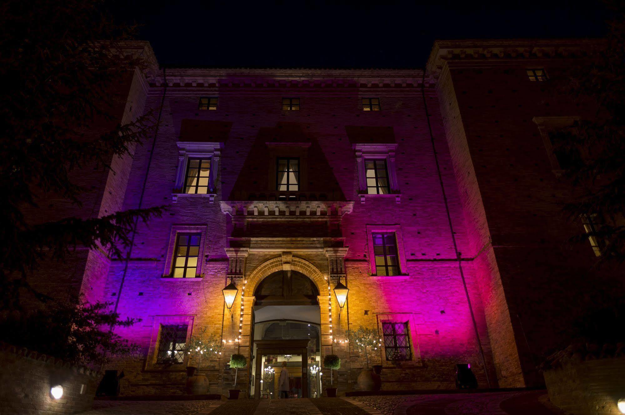 Castello Chiola Dimora Storica Hotel Loreto Aprutino Exterior foto